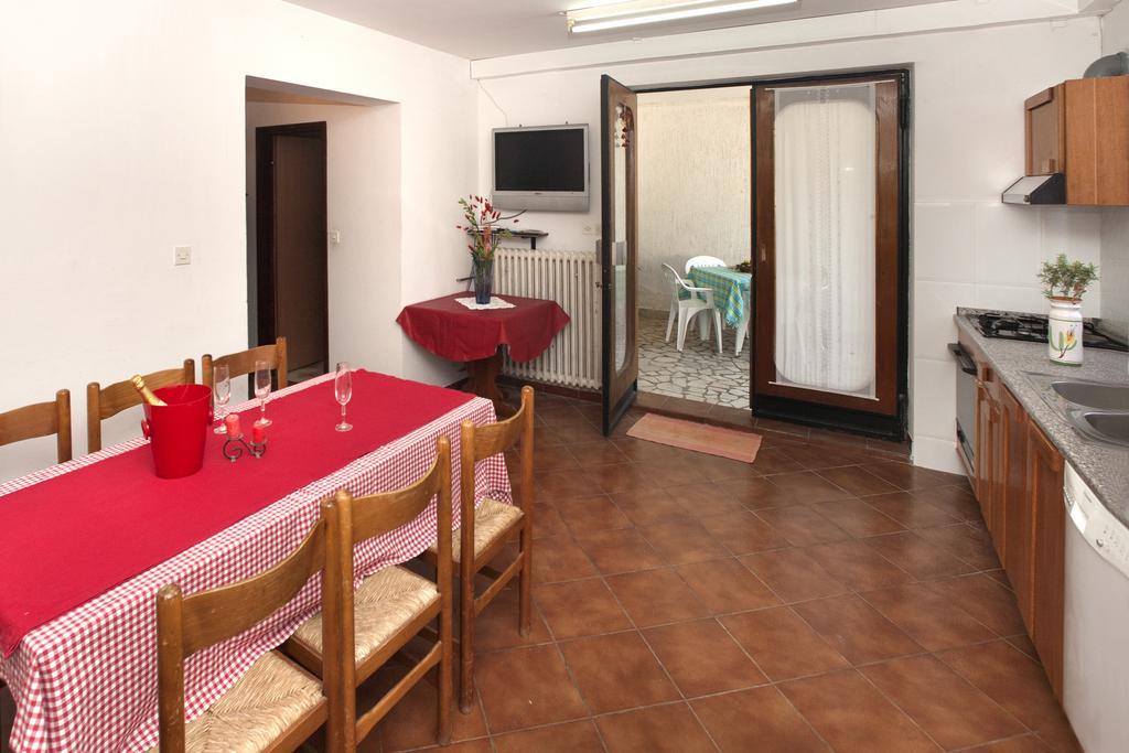 Apartments Mladenka Poreč Zimmer foto